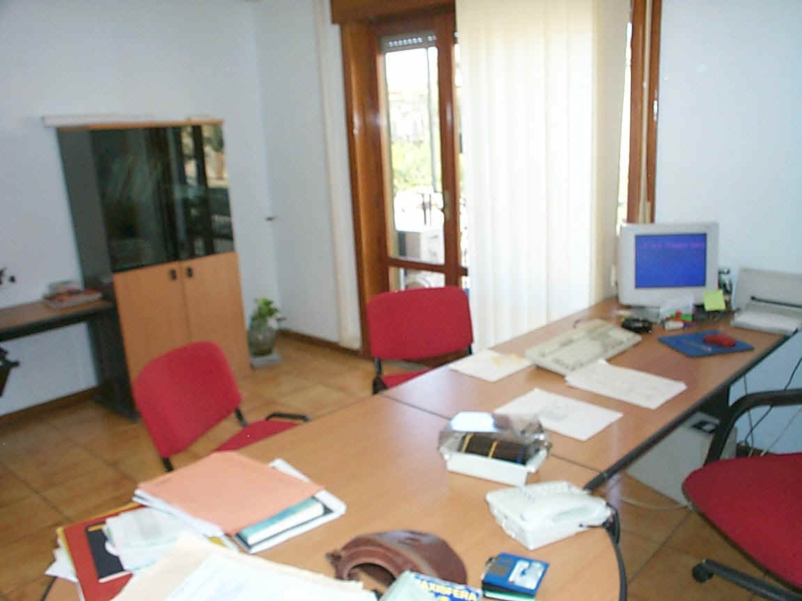 P664.jpg (127865 byte)